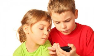 children-smartphone