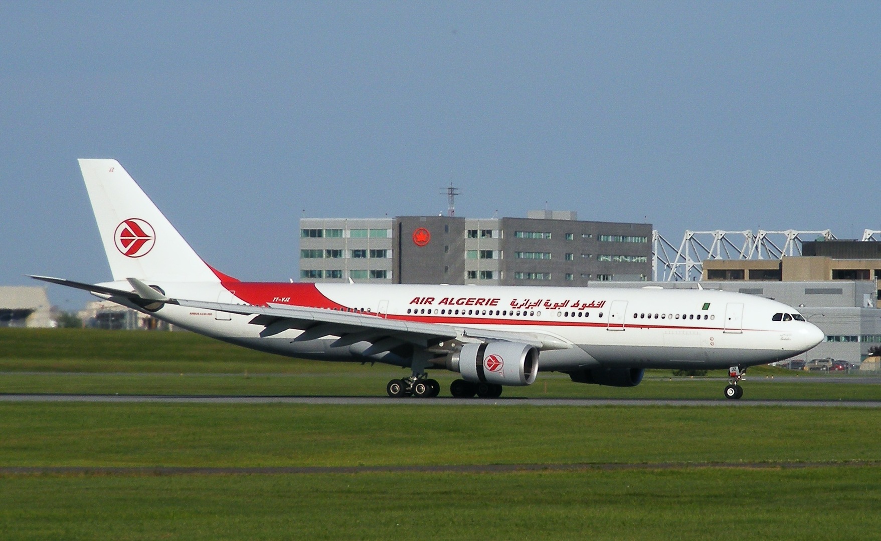 Desaparece avión.